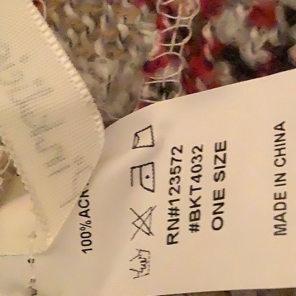 Oversized Plaid Poncho Tassel Fringe Trimmed Hem - Picture 4 of 6